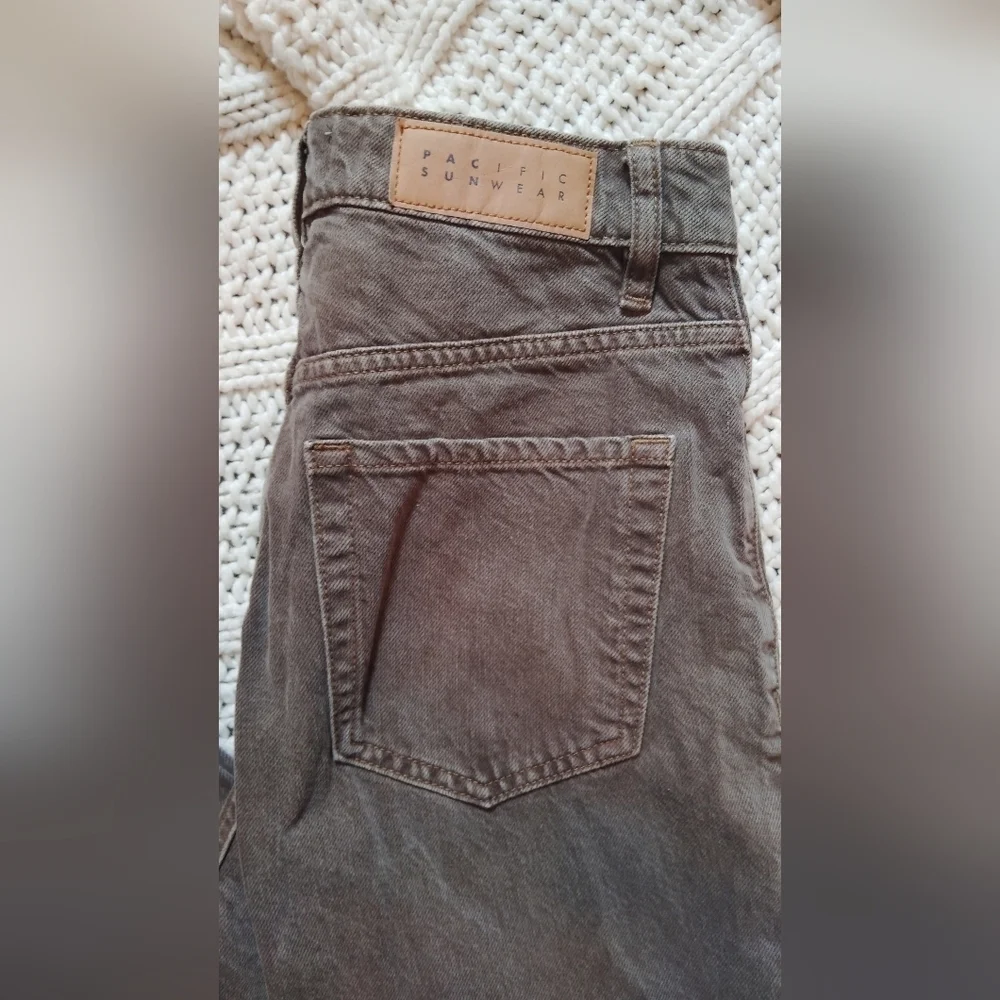Pacsun Women's 90's Boyfriend Style Jeans!